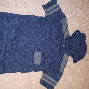 Boy's hooded shirt
